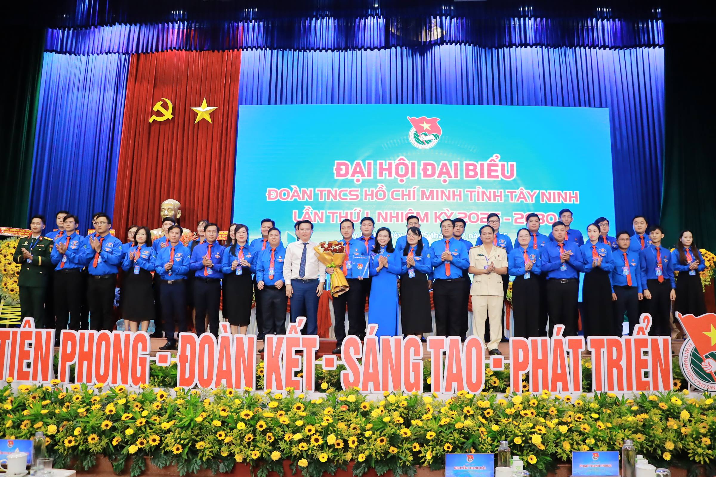 انگریزی: خبر